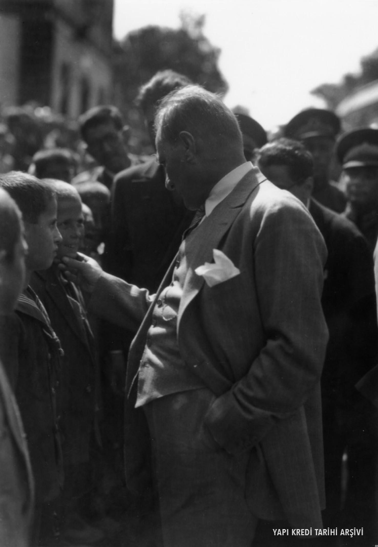 Atatürk 12