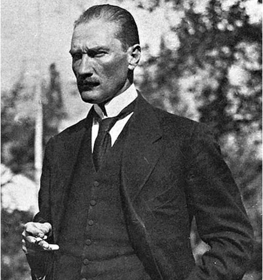 Atatürk 13