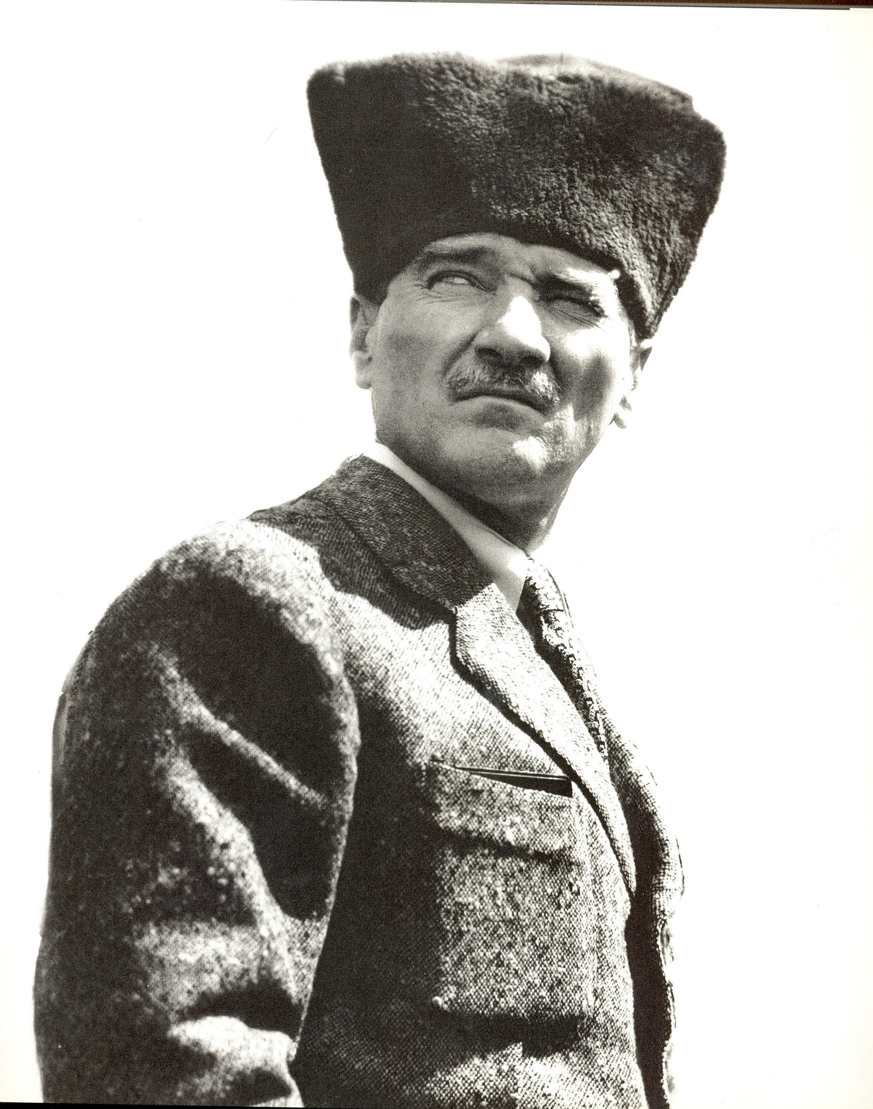 Atatürk 8